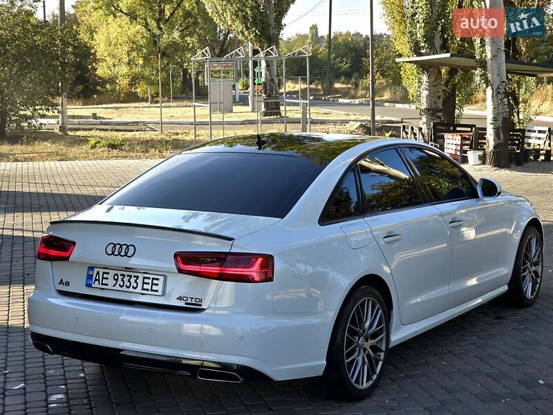 Седан Audi A6 2015 в Першотравенске