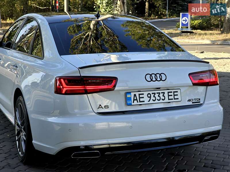 Седан Audi A6 2015 в Першотравенске