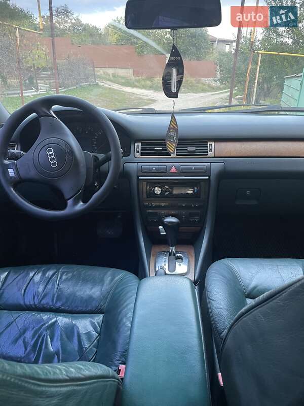 Седан Audi A6 1998 в Запорожье