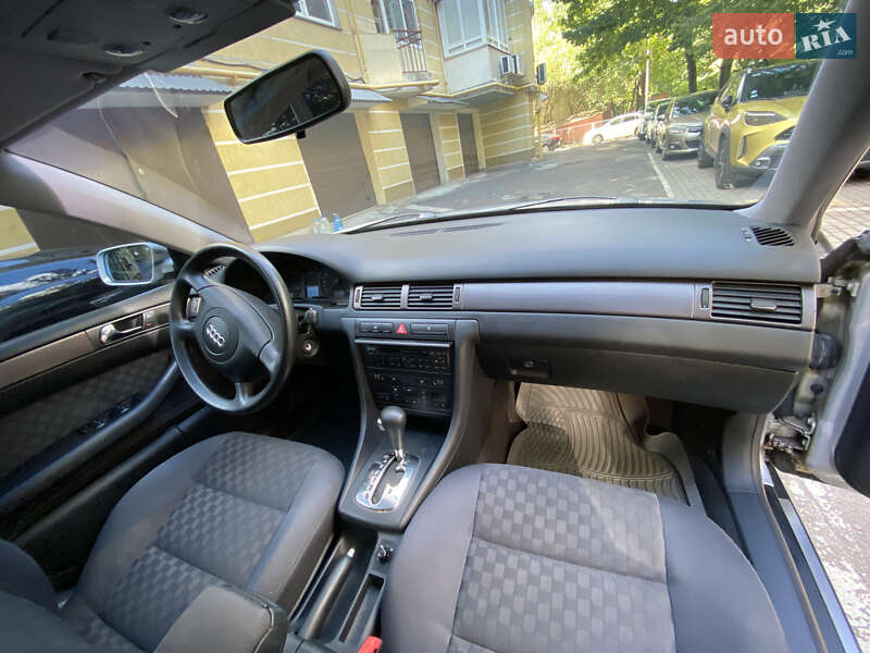 Универсал Audi A6 2001 в Львове