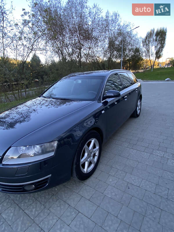 Универсал Audi A6 2005 в Новояворовске