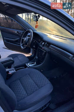 Седан Audi A6 2000 в 