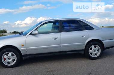 Седан Audi A6 1996 в Щирце