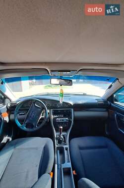 Седан Audi A6 1995 в 