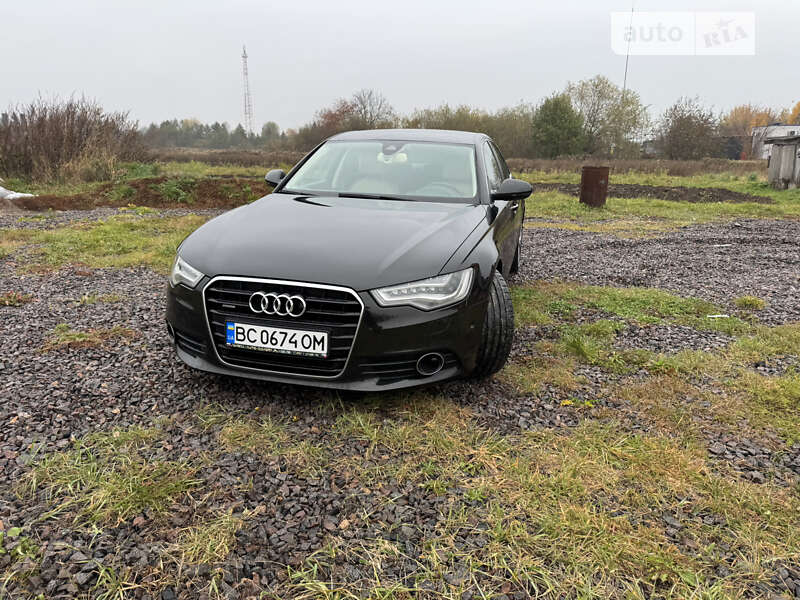 Седан Audi A6 2011 в Комарному