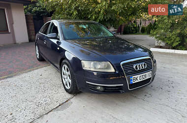 Седан Audi A6 2004 в Вараше