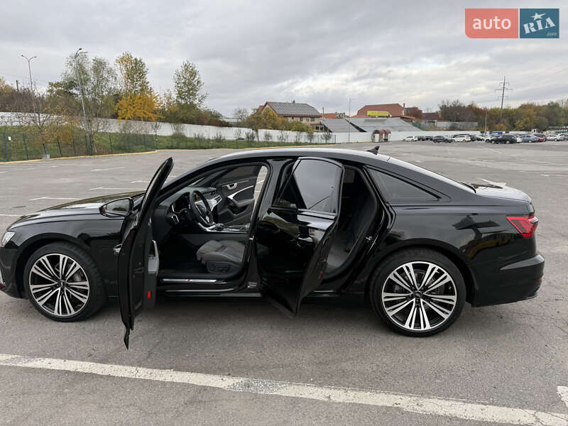 Седан Audi A6 2023 в Ужгороде