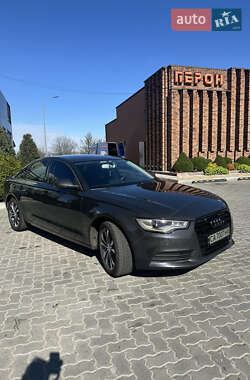 Седан Audi A6 2014 в 