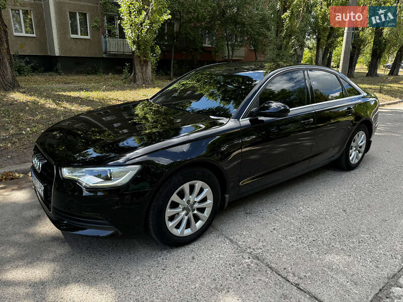 Седан Audi A6 2013 в Кривом Роге