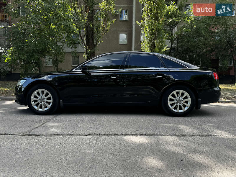 Седан Audi A6 2013 в Кривом Роге