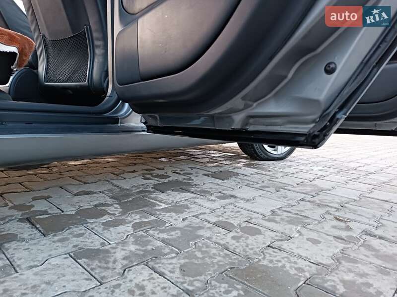 Универсал Audi A6 2004 в Сокирянах