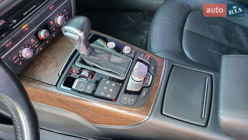 Седан Audi A6 2014 в Киеве