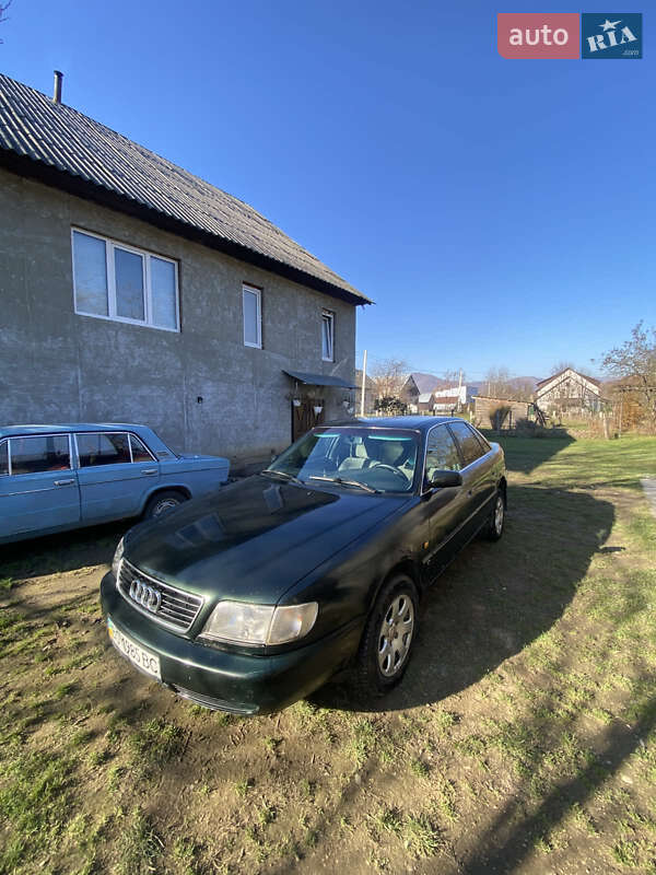 Седан Audi A6 1995 в Тячеве