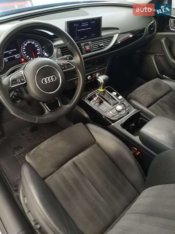 Седан Audi A6 2012 в П'ятихатках