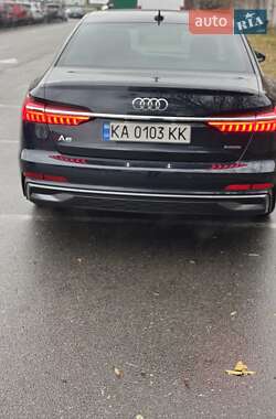 Седан Audi A6 2022 в 