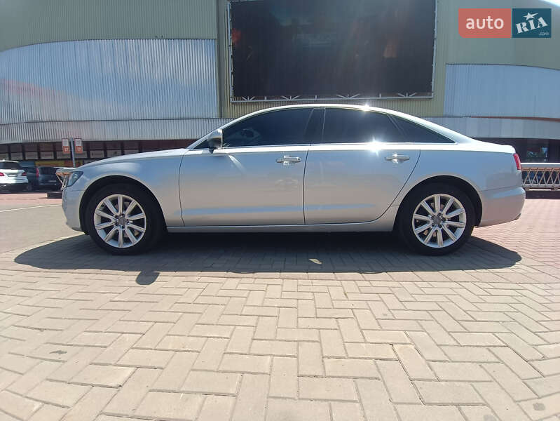 Седан Audi A6 2014 в Луцьку