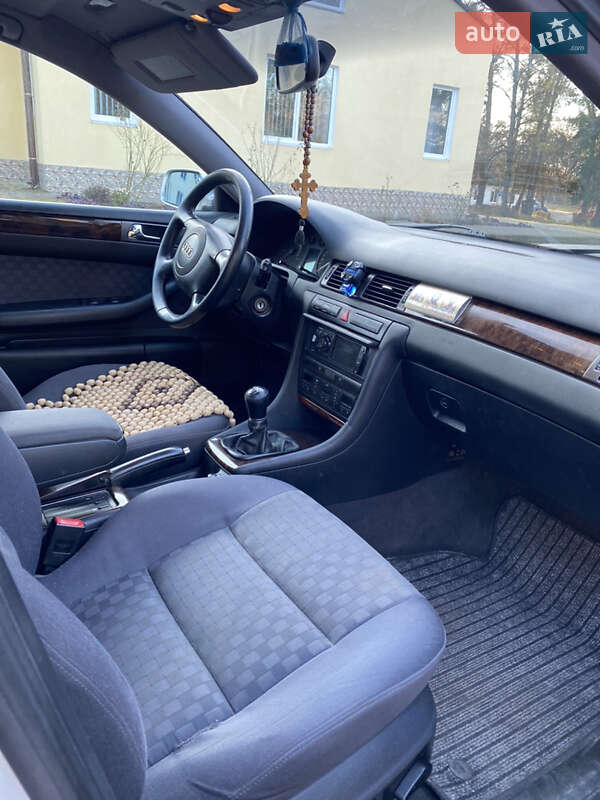 Универсал Audi A6 2001 в Луцке