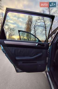 Универсал Audi A6 1998 в 