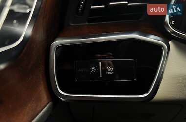 Седан Audi A6 2019 в 