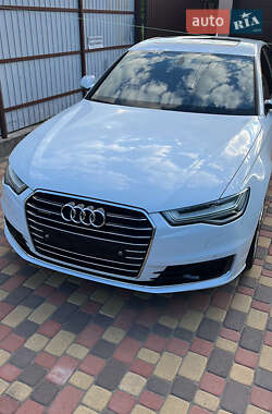 Седан Audi A6 2015 в 