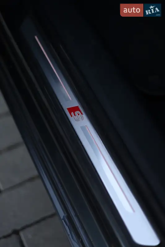 Седан Audi A6 2018 в 