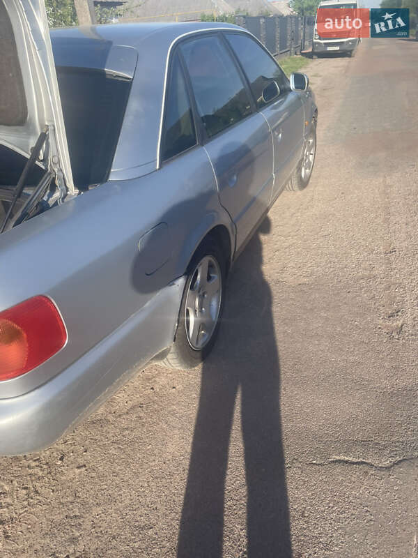 Седан Audi A6 1997 в Овруче