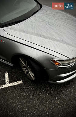 Седан Audi A6 2015 в Киеве