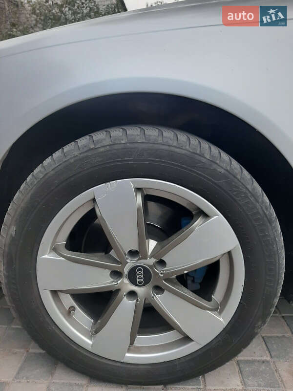 Седан Audi A6 2004 в Вознесенске