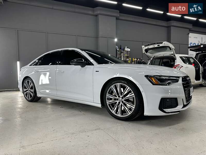 Седан Audi A6 2018 в Киеве