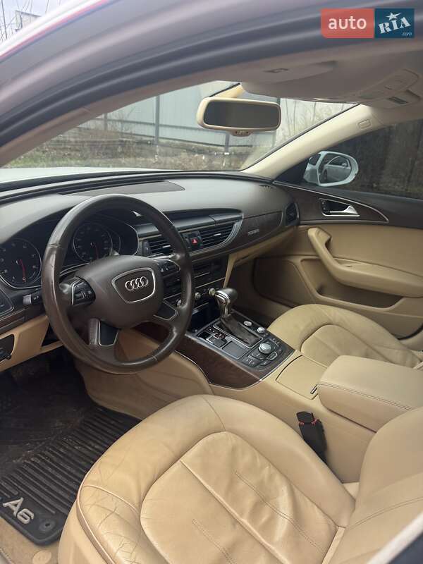 Седан Audi A6 2012 в Могилев-Подольске