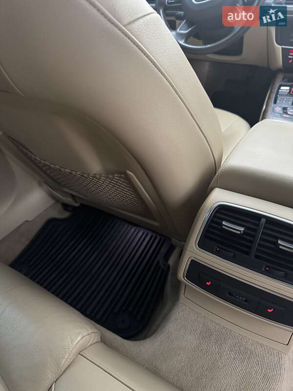 Седан Audi A6 2012 в Могилев-Подольске