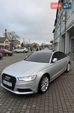 Седан Audi A6 2011 в Мукачево