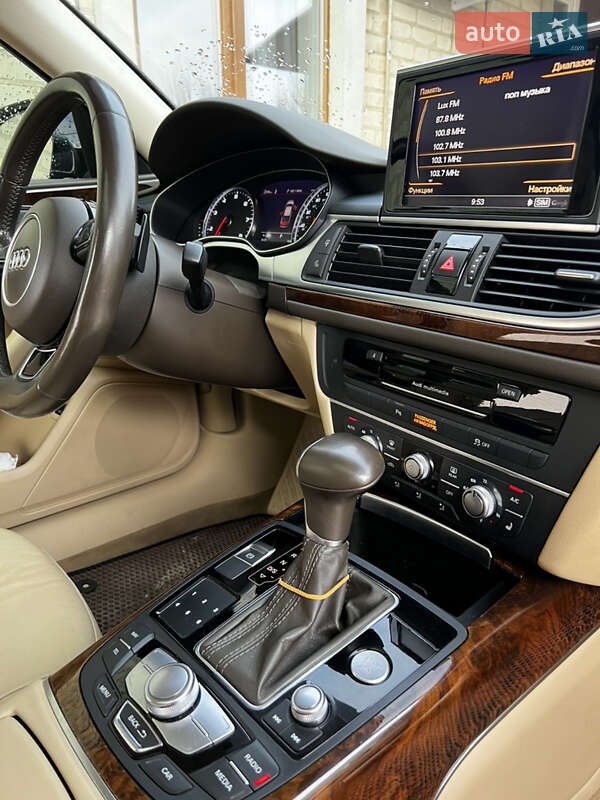 Седан Audi A6 2014 в Запорожье
