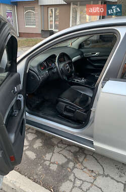 Седан Audi A6 2004 в 