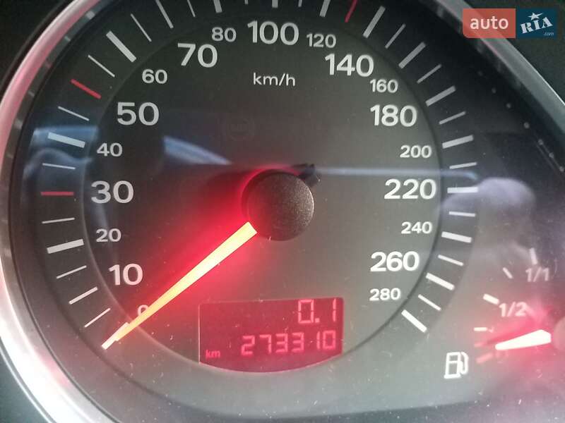 Седан Audi A6 2005 в Рахове