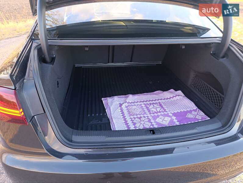 Седан Audi A6 2015 в Фастове