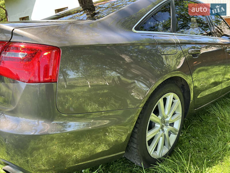 Седан Audi A6 2012 в Жовкве