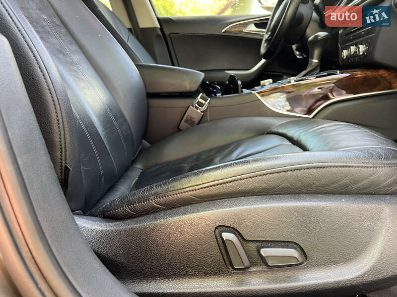 Седан Audi A6 2012 в Жовкве