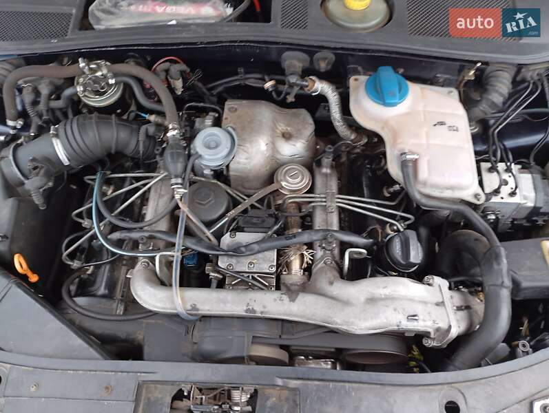 Універсал Audi A6 1998 в Ставищі