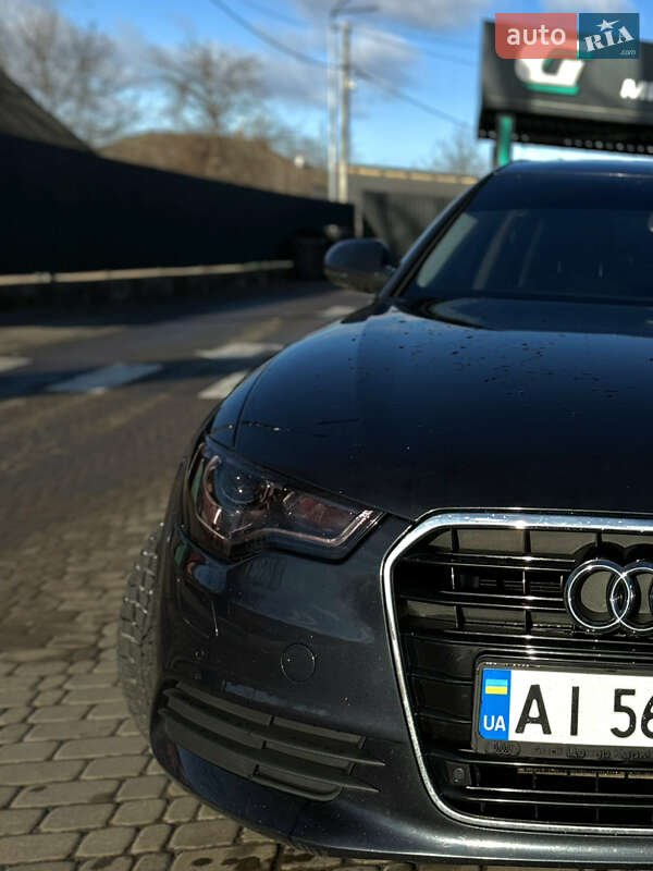 Седан Audi A6 2013 в Коростене