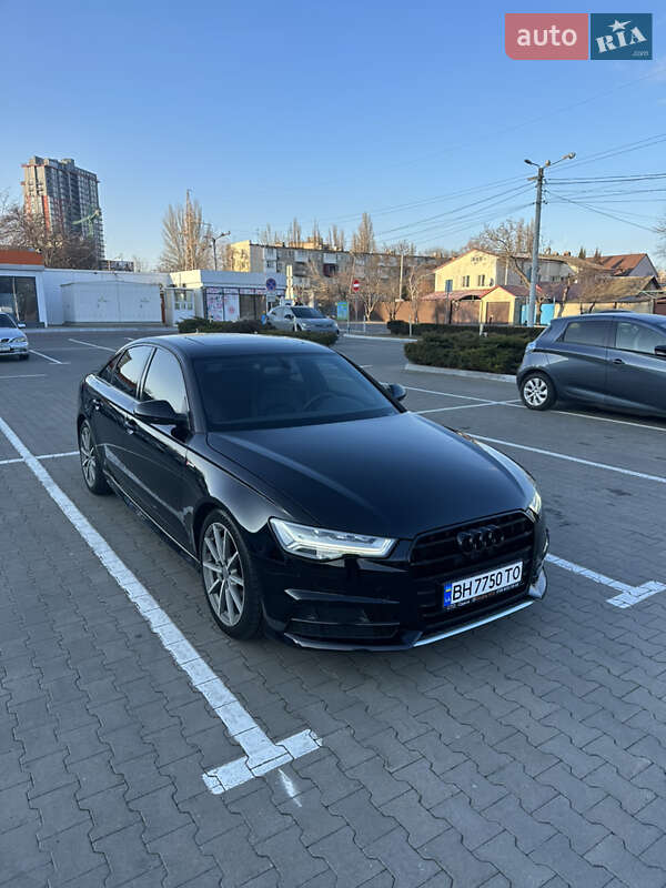 Седан Audi A6 2015 в Чернівцях