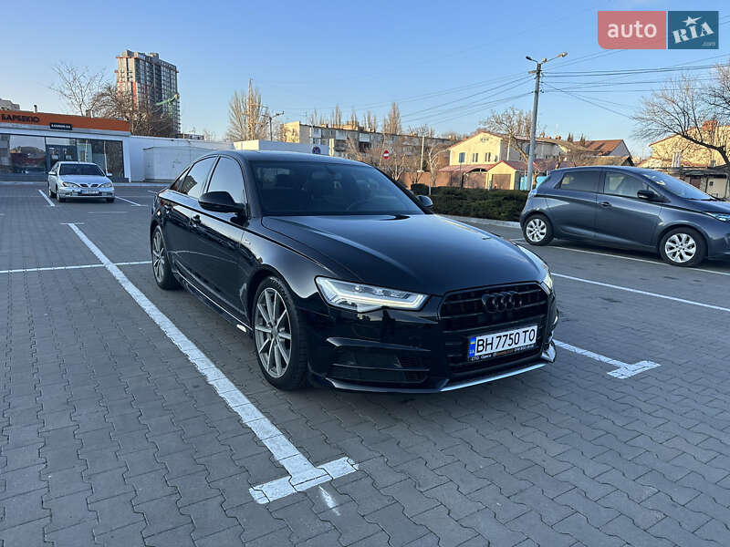 Седан Audi A6 2015 в Чернівцях