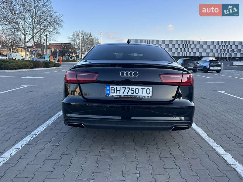 Седан Audi A6 2015 в Чернівцях
