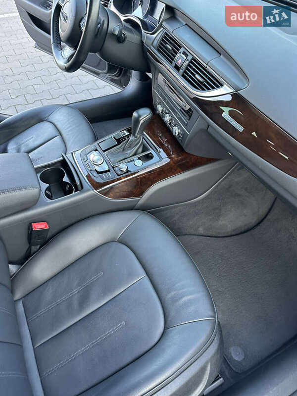 Седан Audi A6 2015 в Черновцах