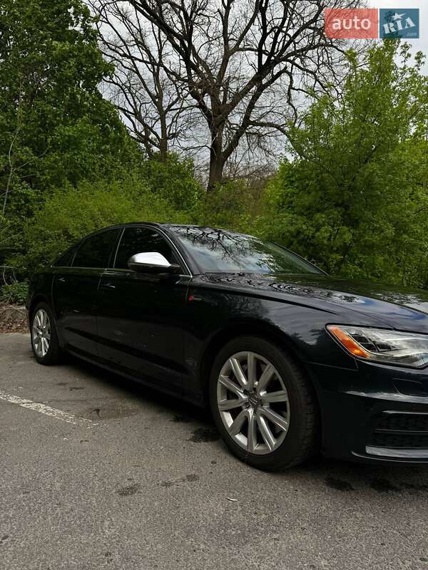 Седан Audi A6 2011 в Полтаве
