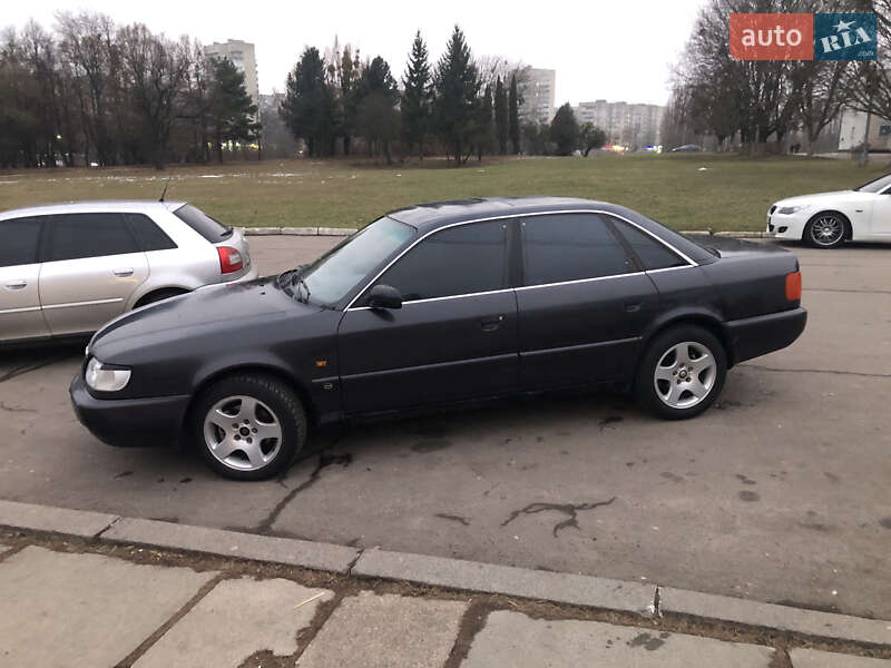 Седан Audi A6 1996 в 