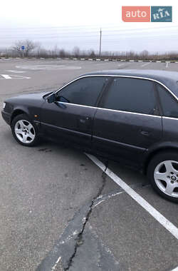 Седан Audi A6 1996 в Ровно
