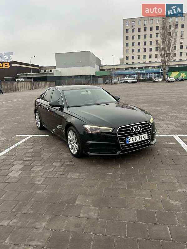 Седан Audi A6 2015 в 