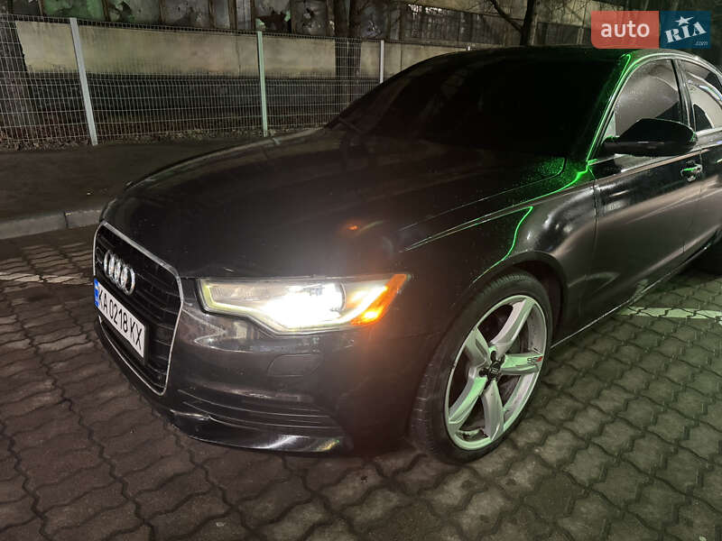 Седан Audi A6 2012 в 