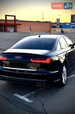 Седан Audi A6 2015 в 